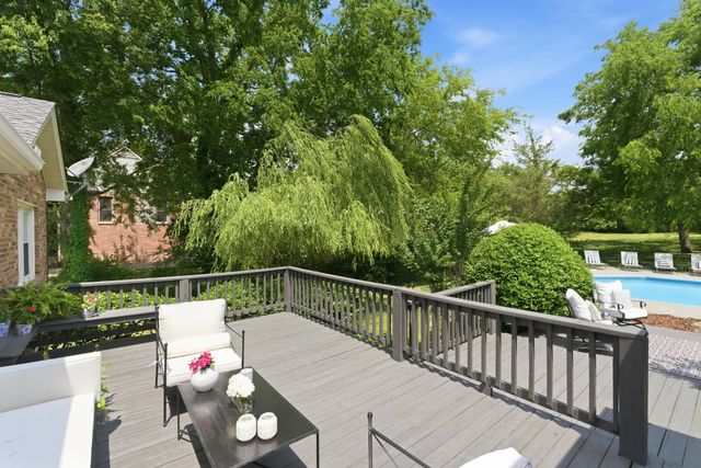 714 Bresslyn Rd, Nashville, TN 37205
