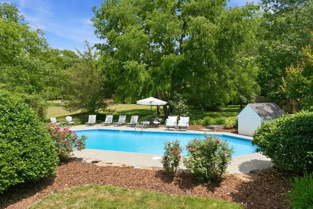 714 Bresslyn Rd, Nashville, TN 37205