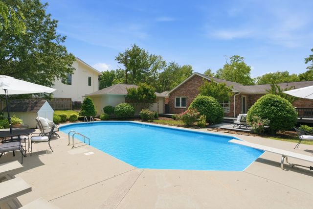 714 Bresslyn Rd, Nashville, TN 37205
