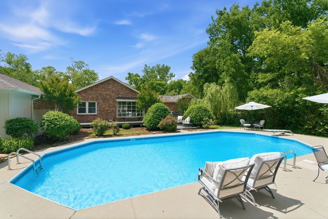 714 Bresslyn Rd, Nashville, TN 37205