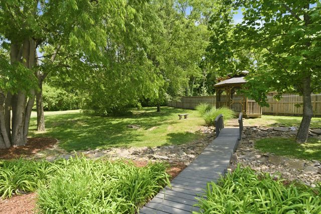 714 Bresslyn Rd, Nashville, TN 37205