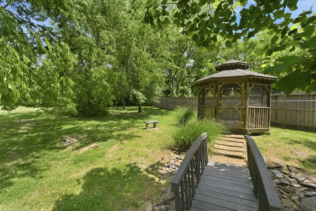 714 Bresslyn Rd, Nashville, TN 37205
