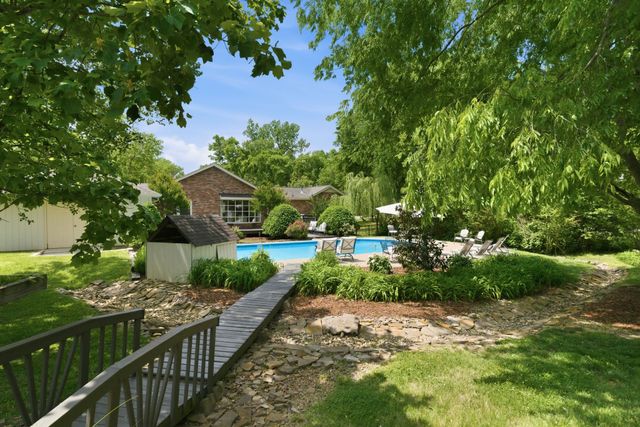 714 Bresslyn Rd, Nashville, TN 37205