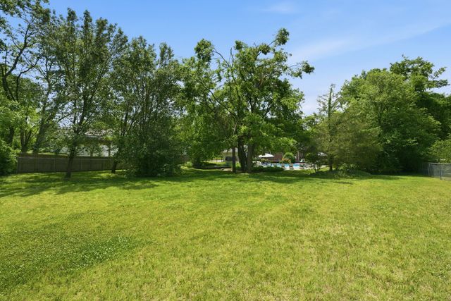 714 Bresslyn Rd, Nashville, TN 37205