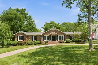 714 Bresslyn Rd, Nashville, TN 37205