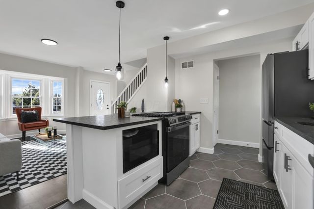466 S State Street, Westerville, OH 43081