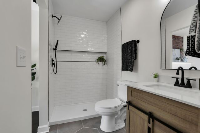 466 S State Street, Westerville, OH 43081