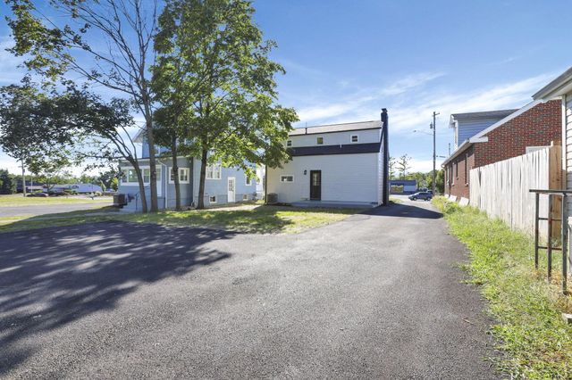 466 S State Street, Westerville, OH 43081