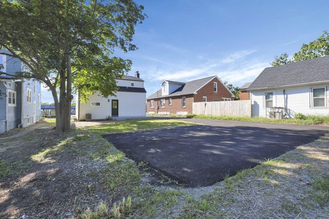 466 S State Street, Westerville, OH 43081