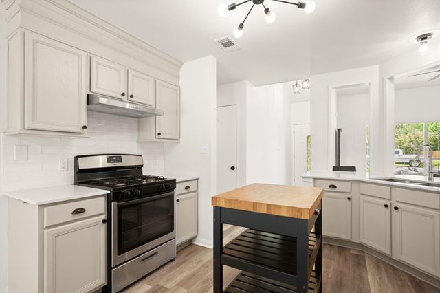608 Columbine Ave, Cedar Park, TX 78613