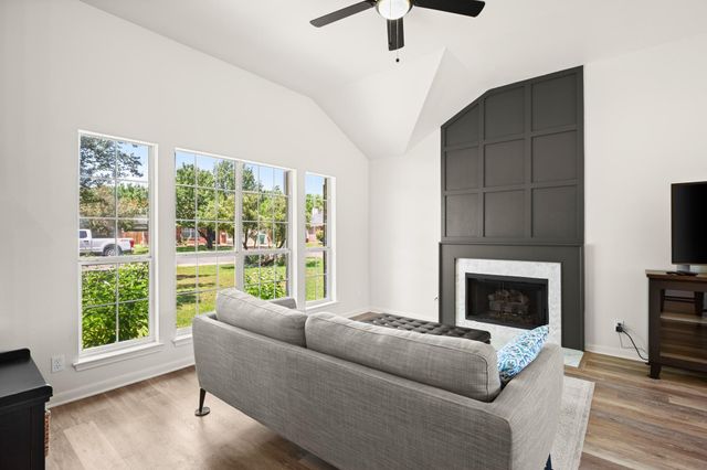 608 Columbine Ave, Cedar Park, TX 78613