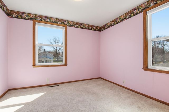 520 Ann Street SE, Willmar, MN 56201