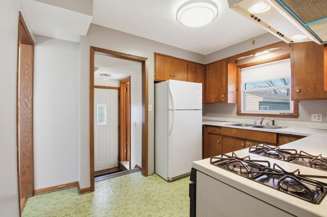 520 Ann Street SE, Willmar, MN 56201