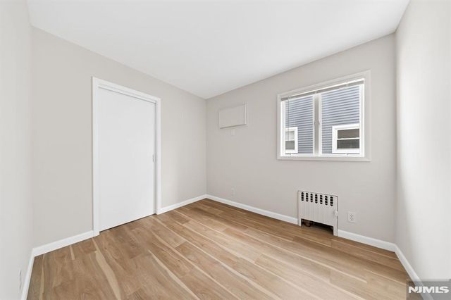 271 Travers Place, Lyndhurst, NJ 07071