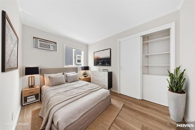 271 Travers Place, Lyndhurst, NJ 07071