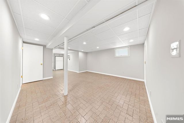 271 Travers Place, Lyndhurst, NJ 07071