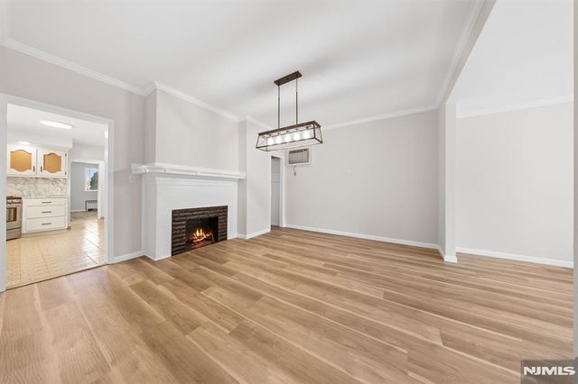 271 Travers Place, Lyndhurst, NJ 07071