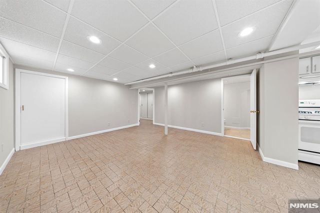 271 Travers Place, Lyndhurst, NJ 07071
