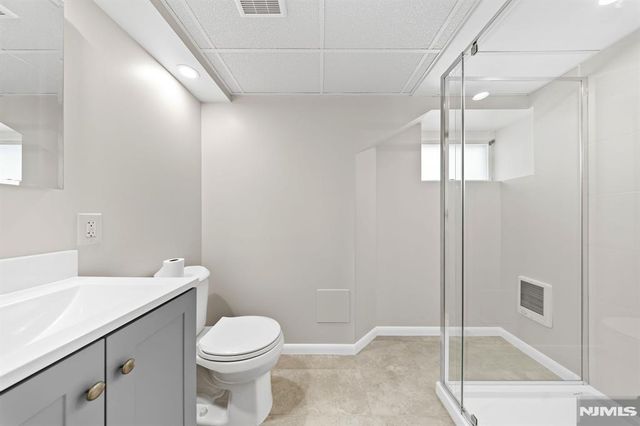 271 Travers Place, Lyndhurst, NJ 07071
