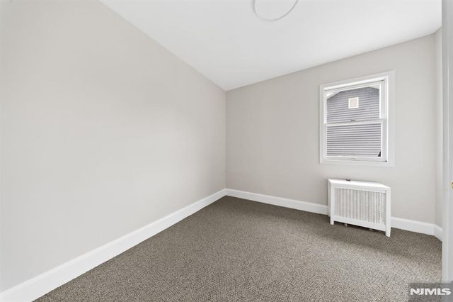 271 Travers Place, Lyndhurst, NJ 07071