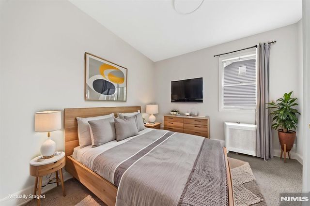 271 Travers Place, Lyndhurst, NJ 07071