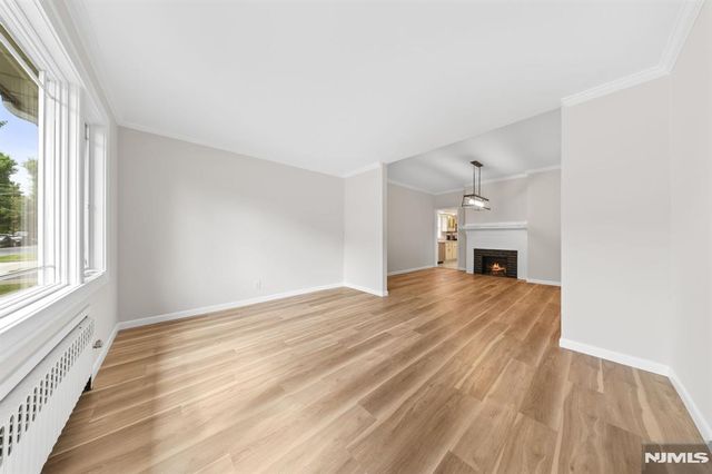 271 Travers Place, Lyndhurst, NJ 07071
