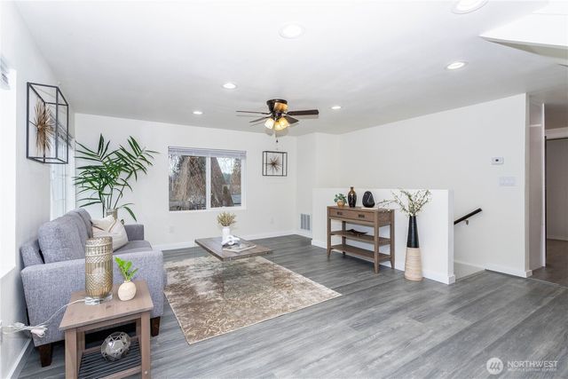 2644 SW 112th Street, Seattle, WA 98146