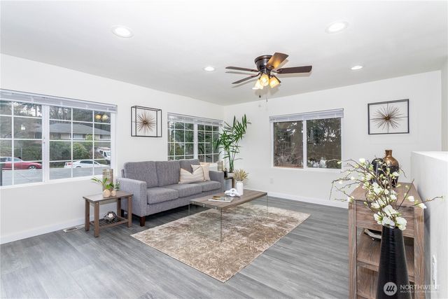 2644 SW 112th Street, Seattle, WA 98146