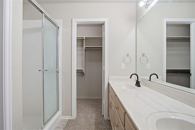 2565 Lynn Lane, Oklahoma City, OK 73120