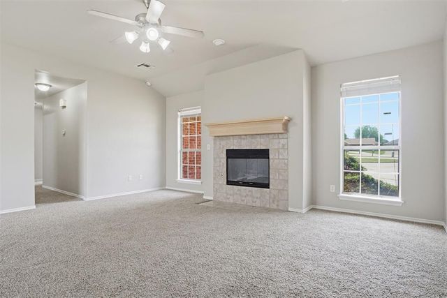 2565 Lynn Lane, Oklahoma City, OK 73120