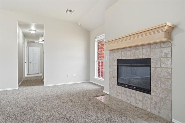 2565 Lynn Lane, Oklahoma City, OK 73120