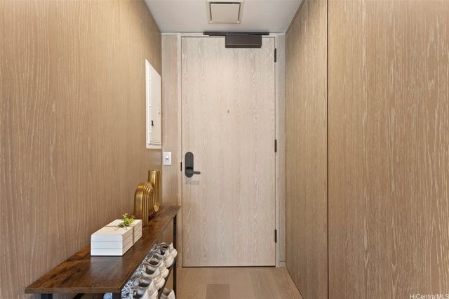 1000 Auahi Street 633, Honolulu, HI 96814