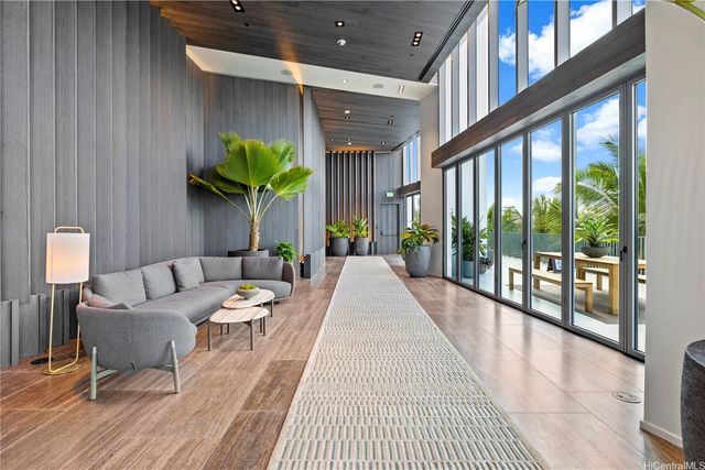 1000 Auahi Street 633, Honolulu, HI 96814