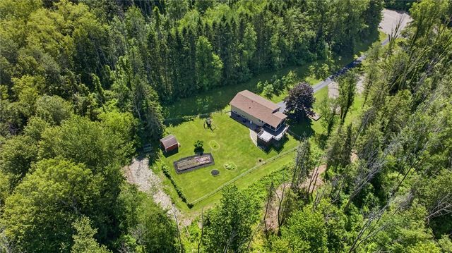 359 Hillside Circle, Macedon, NY 14502