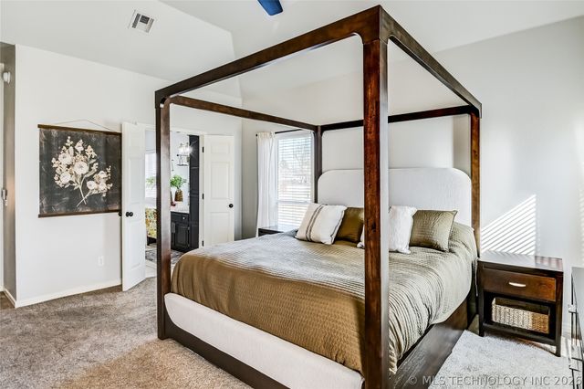 10505 S 217th East Avenue, Broken Arrow, OK 74014