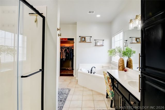 10505 S 217th East Avenue, Broken Arrow, OK 74014