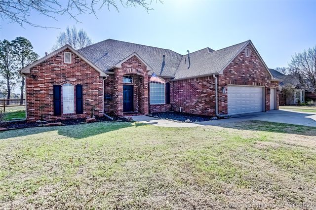 10505 S 217th East Avenue, Broken Arrow, OK 74014