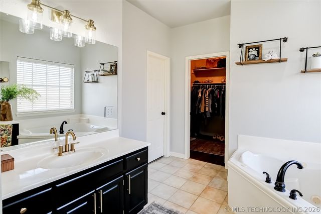 10505 S 217th East Avenue, Broken Arrow, OK 74014