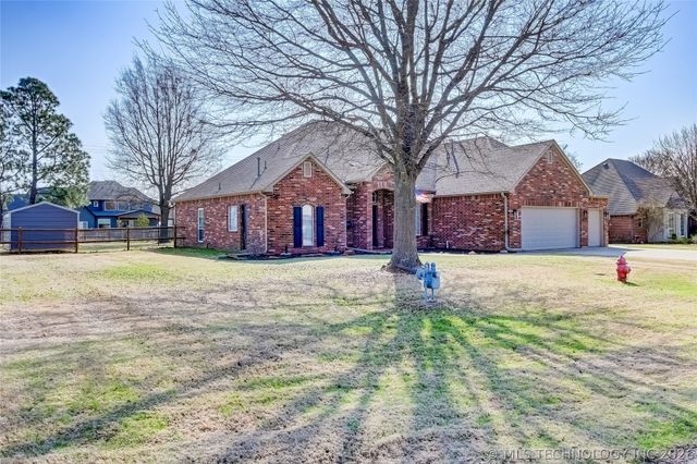 10505 S 217th East Avenue, Broken Arrow, OK 74014