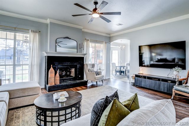 10505 S 217th East Avenue, Broken Arrow, OK 74014