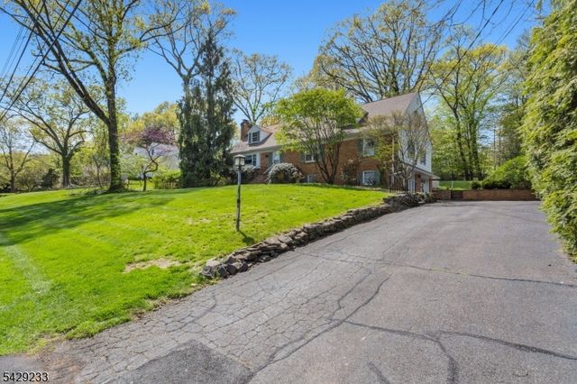 557 Taunton Rd, Wyckoff Twp., NJ 07481