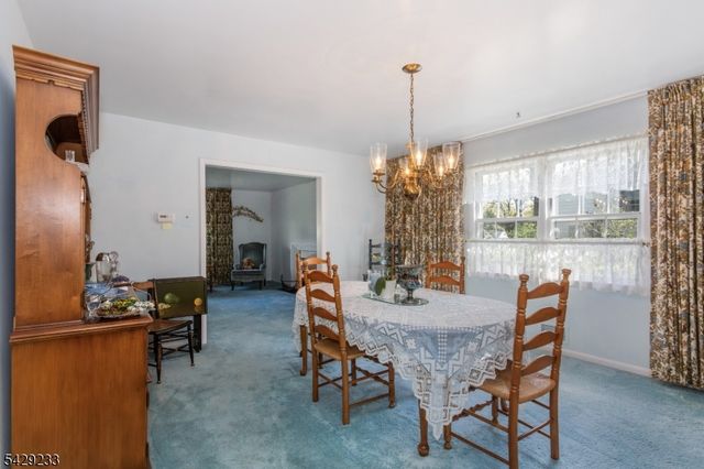 557 Taunton Rd, Wyckoff Twp., NJ 07481