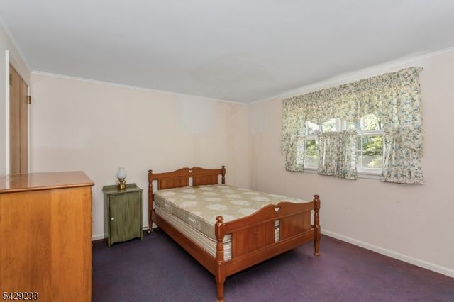 557 Taunton Rd, Wyckoff Twp., NJ 07481