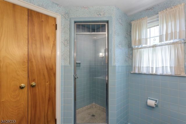 557 Taunton Rd, Wyckoff Twp., NJ 07481
