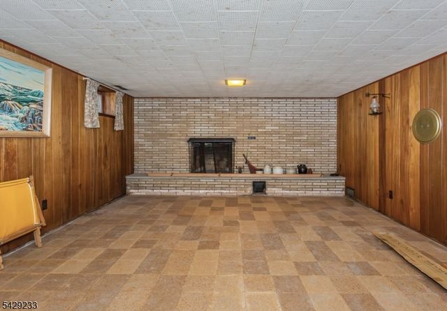 557 Taunton Rd, Wyckoff Twp., NJ 07481