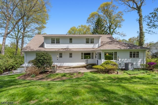 557 Taunton Rd, Wyckoff Twp., NJ 07481