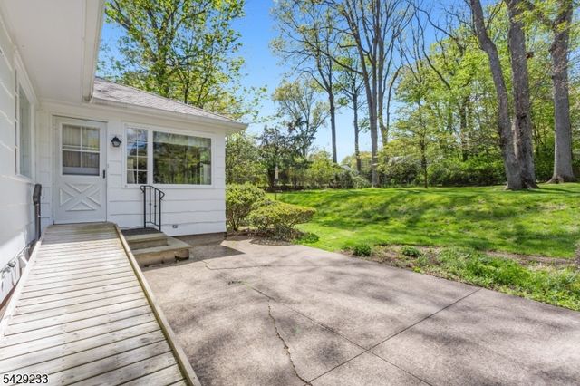 557 Taunton Rd, Wyckoff Twp., NJ 07481
