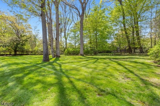 557 Taunton Rd, Wyckoff Twp., NJ 07481
