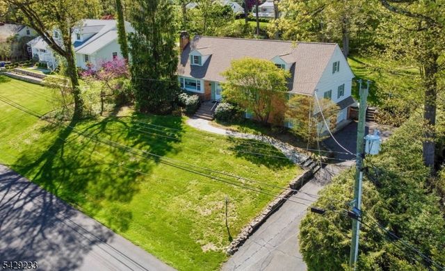 557 Taunton Rd, Wyckoff Twp., NJ 07481