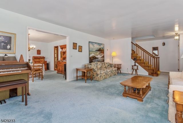 557 Taunton Rd, Wyckoff Twp., NJ 07481